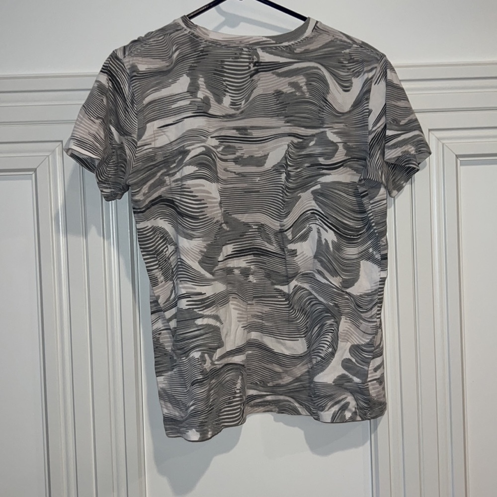 Adidas Tee- Short Sleeve Size large 14/16 - Picture 2 of 3